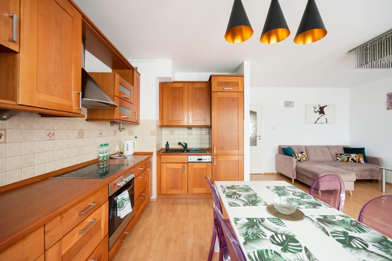 Ken 54 2-Bedroom Apartment Warsaw Ngoại thất bức ảnh